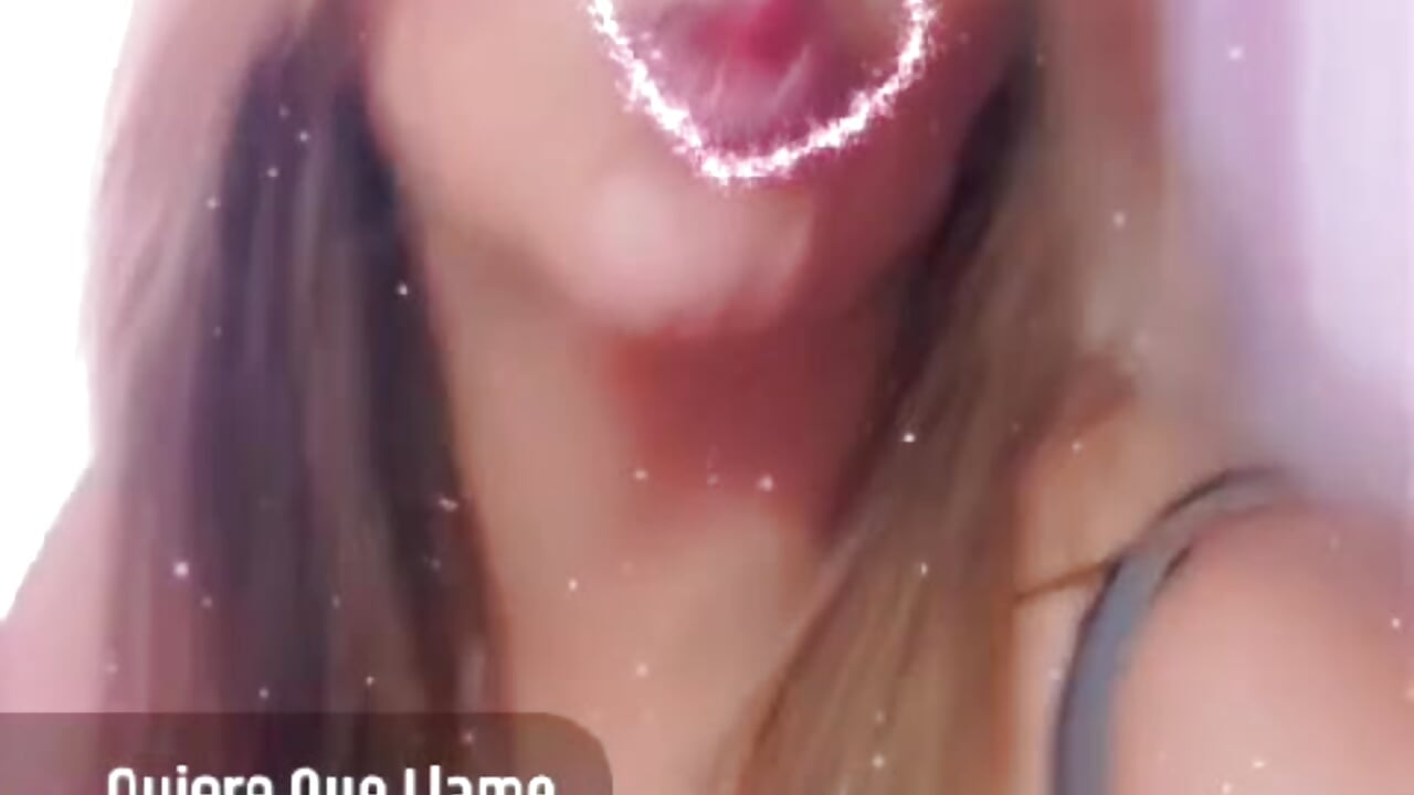 kiss for you. - video by RossanaLionheart cam model