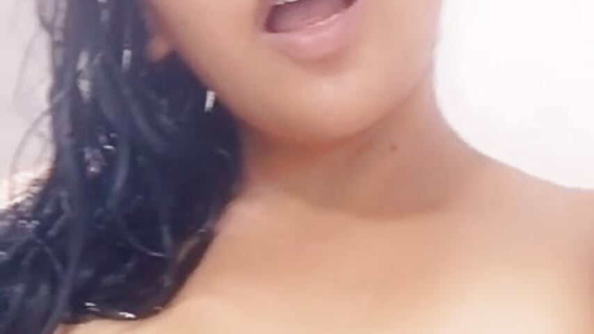 Shower Tits