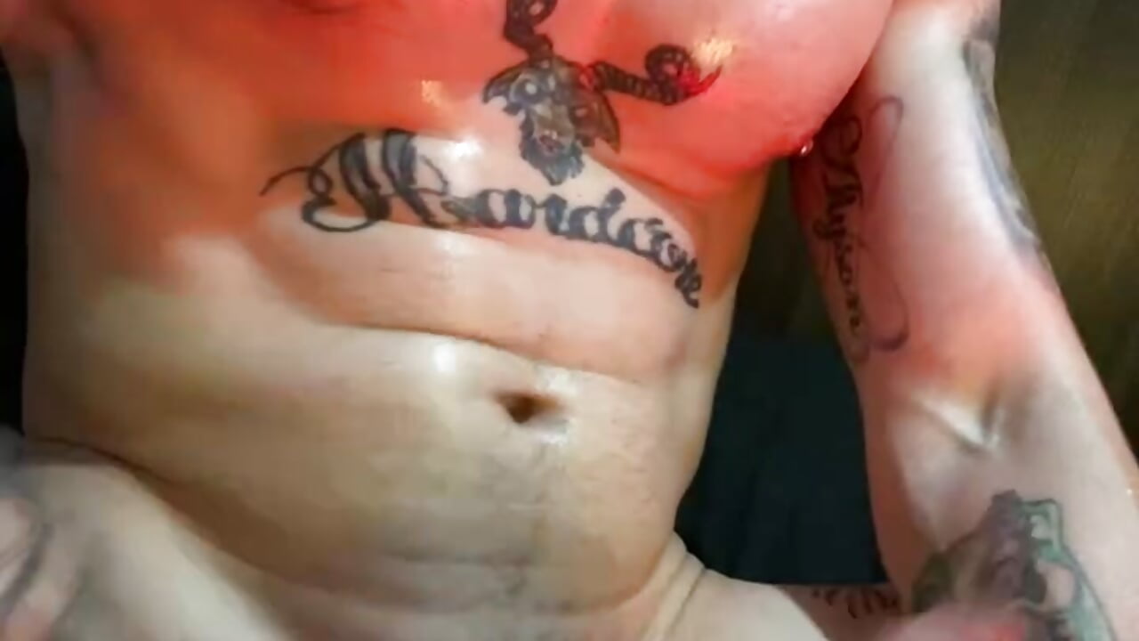 🥵SPEED AND OIL!🔥 - video by XJHONNYREBELX69 cam model