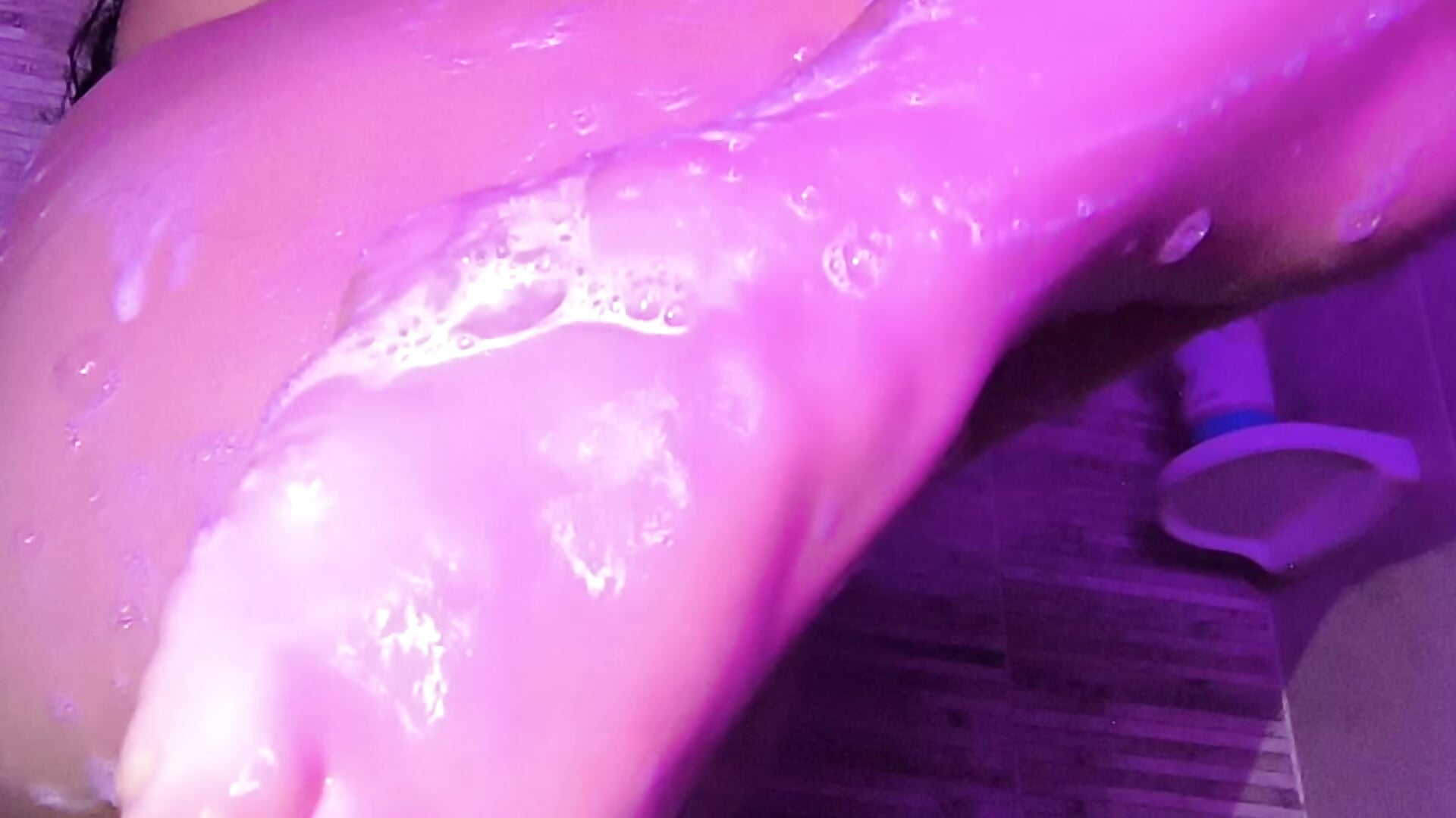 Sarita has orgasm shower 😏