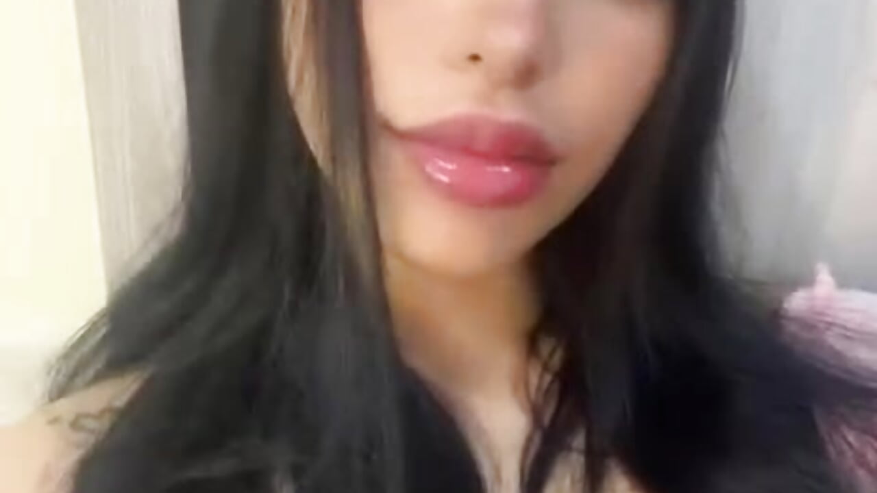 𝐎𝐧𝐞 𝐨𝐟 𝐦𝐲 𝐟𝐚𝐯𝐨𝐫𝐢𝐭𝐞 𝐭𝐡𝐢𝐧𝐠𝐬, 𝐫𝐞𝐜𝐨𝐫𝐝 𝐦𝐲 𝐟𝐚𝐜𝐞🩷 - video av Swoni_leia cam-modell