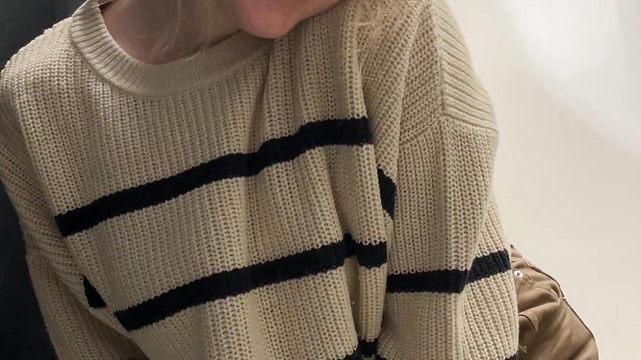 profile-intro-video-1777050547 - video by Emilly_Wills cam model