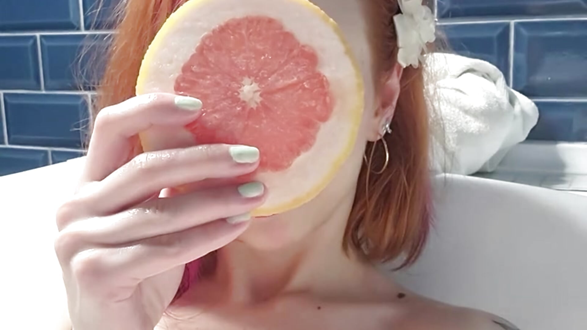 Look at me! - video by CarlyMilton cam model