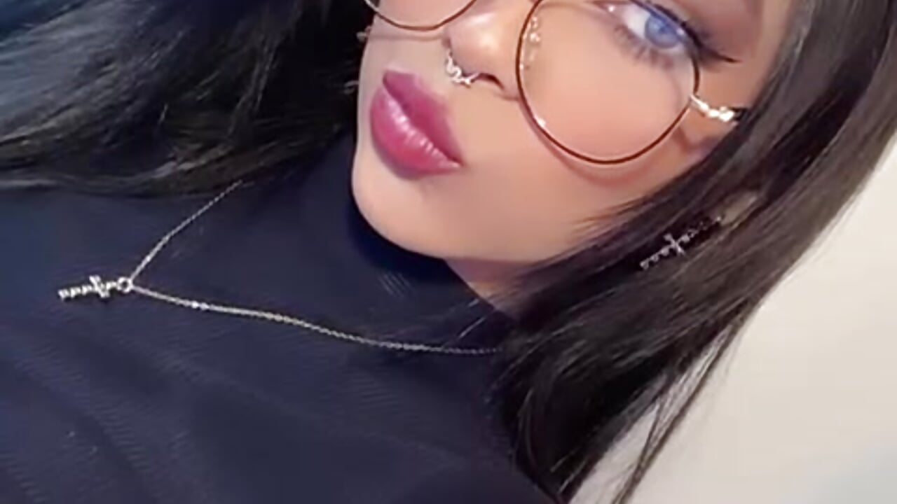 🥵😘🥰 - video by Alleanys_Cristal cam model