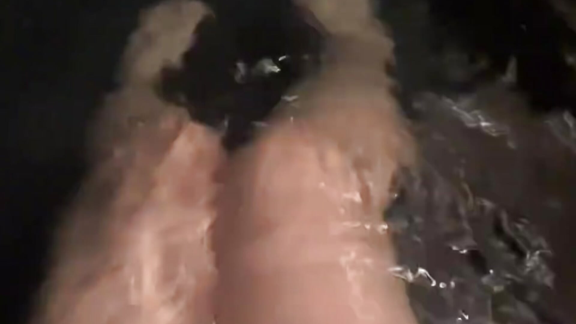 泡温泉最爱翘jiojio~ - Dolv_1o主播的视频