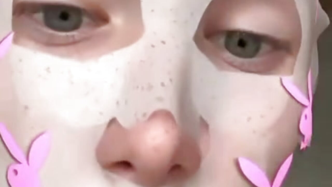 It's me - video av vibemygirl cam model