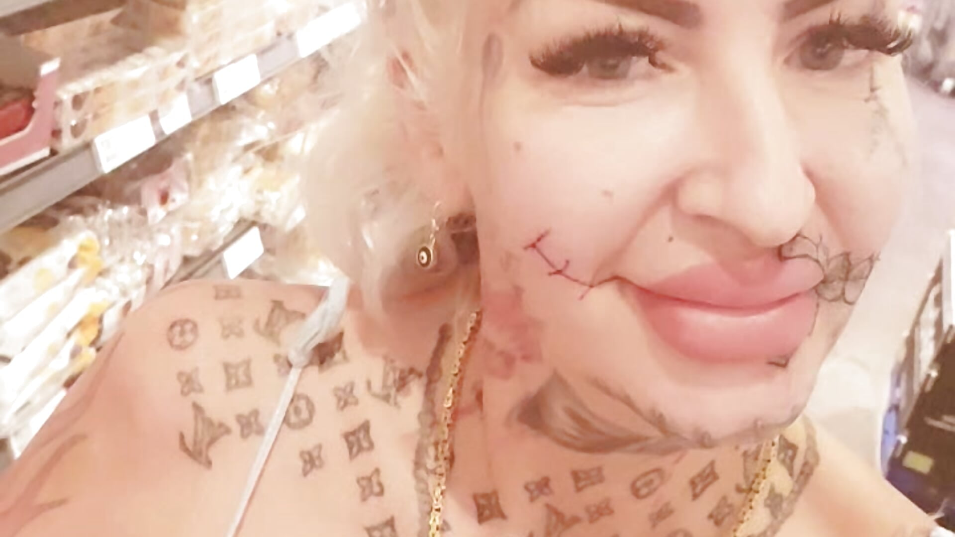 Kuck dich doch etwas in meinen Videos um wenn ich Offline bin oder komm in meinen Chat - video by Jeanny_InkGirl cam model