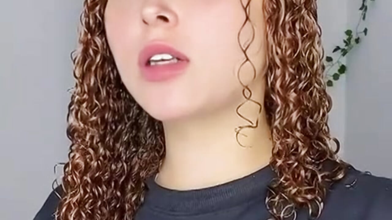 curly