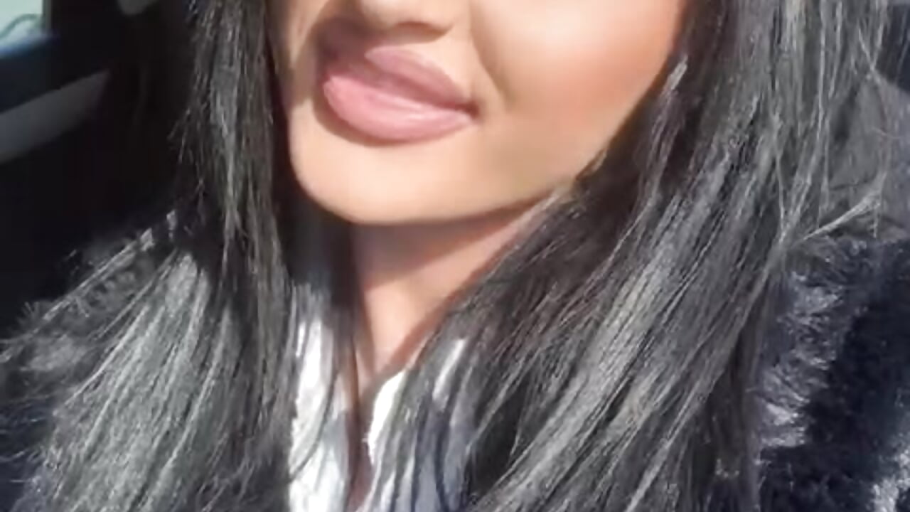 :P - Video von Kylie_Charm Cam-Model