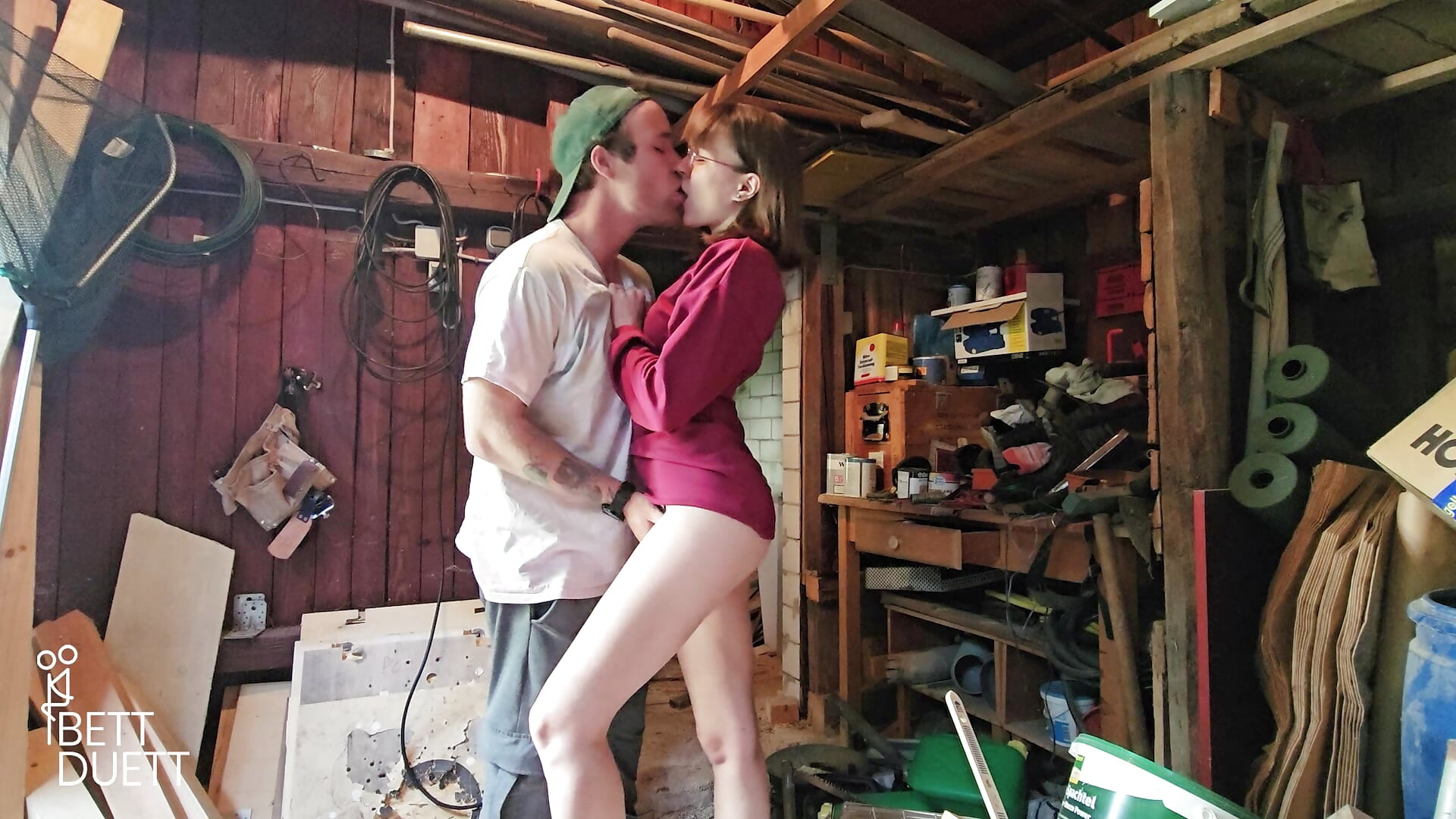 Secret Sex in neighbor's workshop !! - video by BettDuett cam model