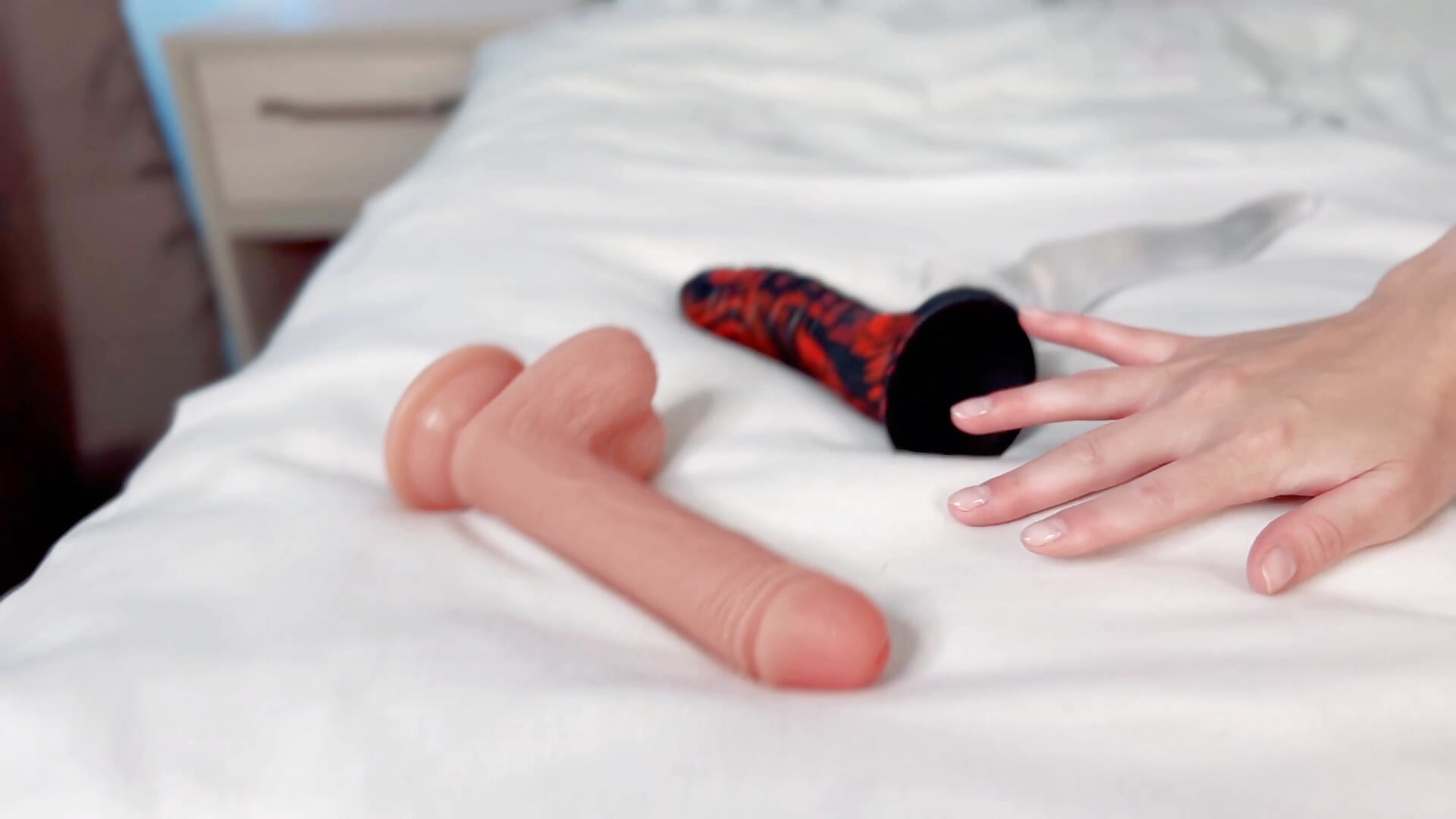 Ur choice? 😈 - video của người mẫu cam Evangeline_Lawrence_