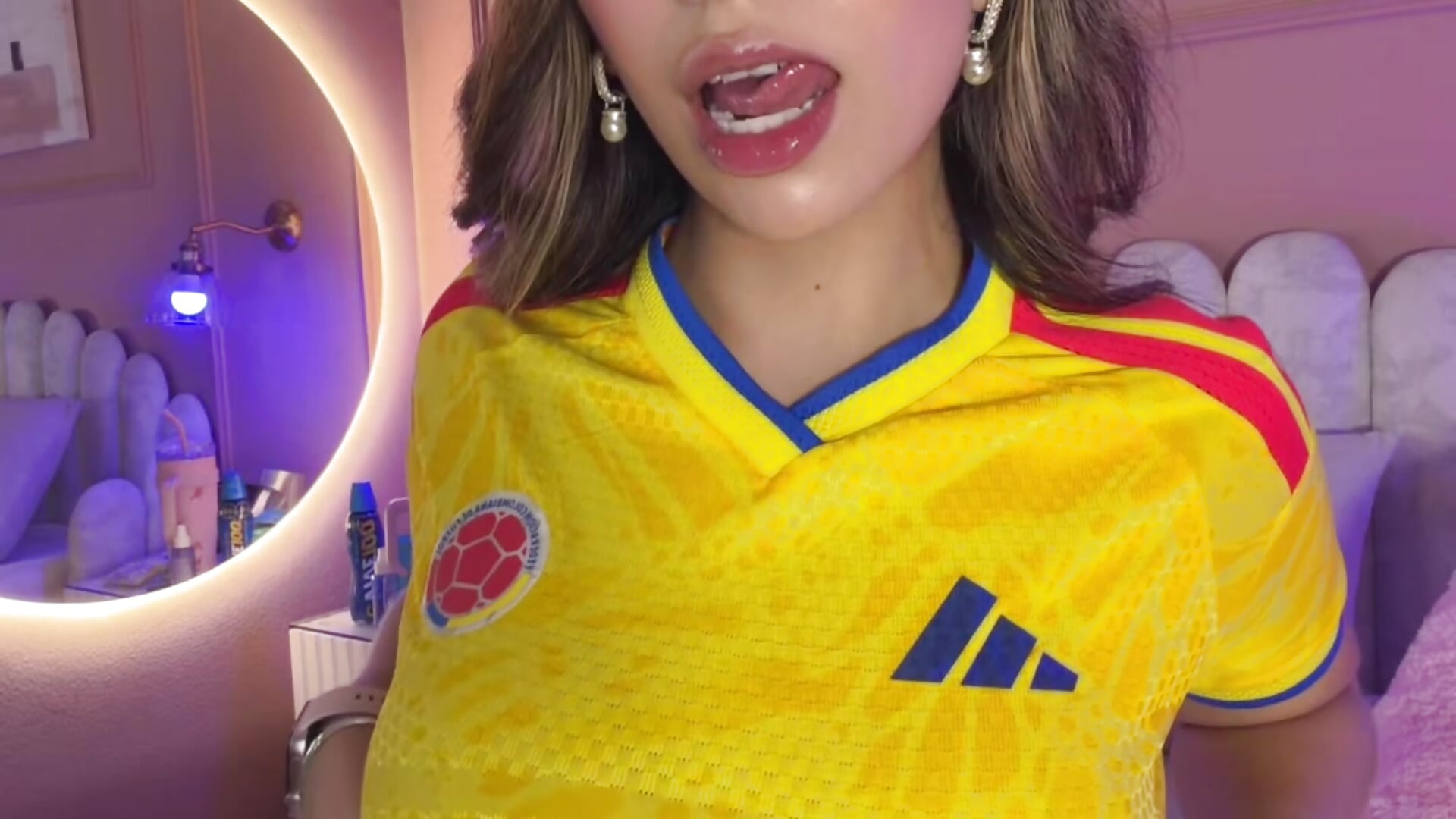 🇨🇴 - Vídeo de Atenea_cute21, modelo de vídeos