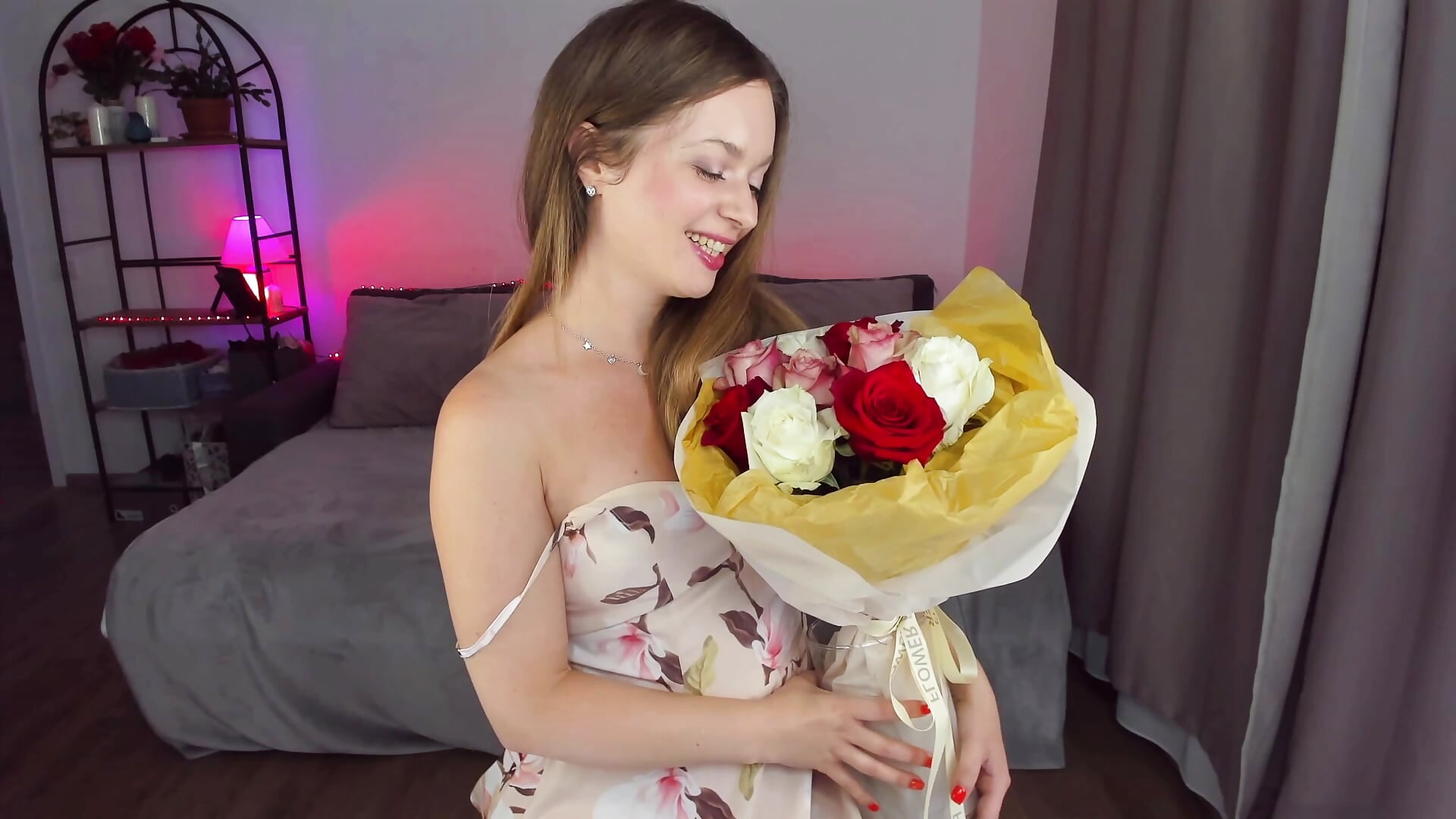 flowers for Carrolyna - video by Carrolyna cam model