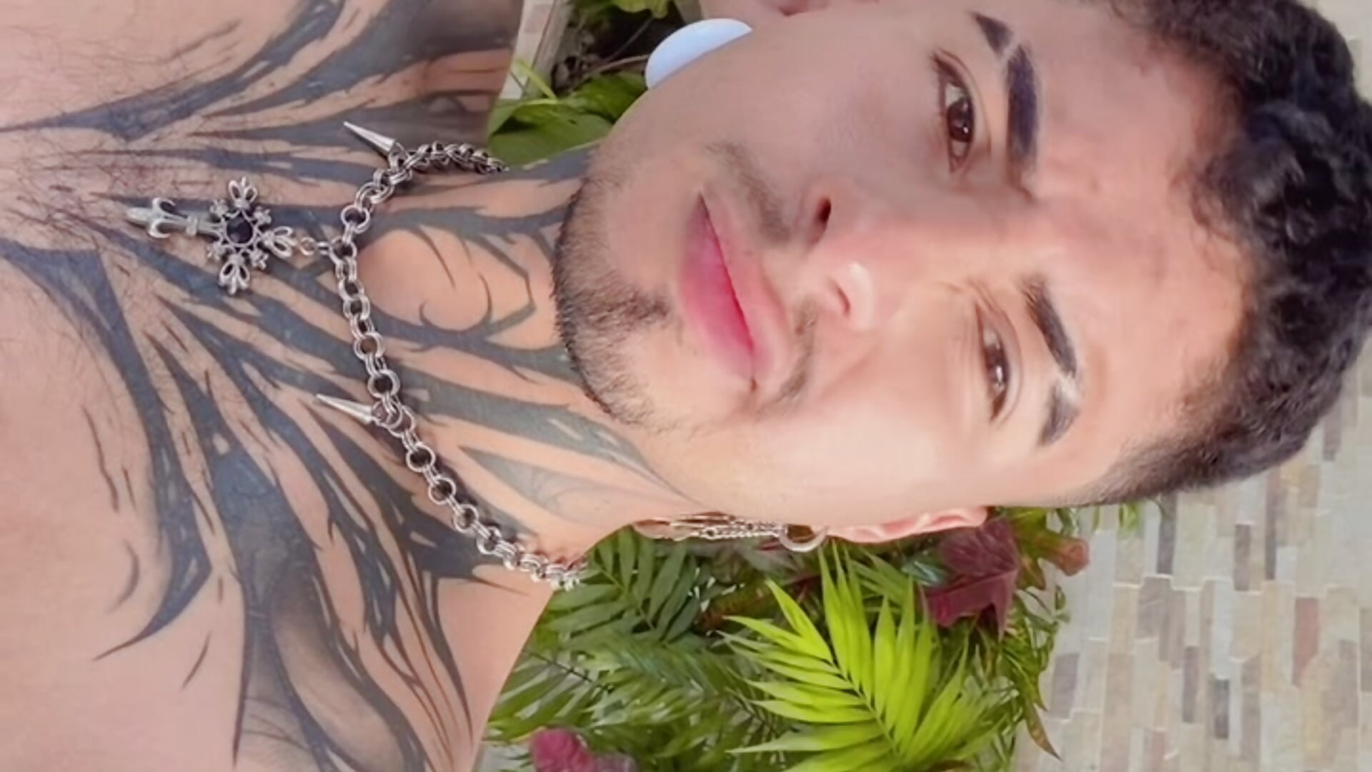 JuanCamiilo_66: Vídeo de Modelo Webcam en Tendencia 9917