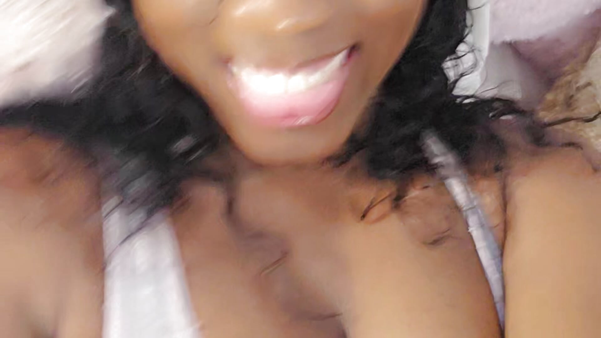🥵 - 視頻由 AfroditaRoy 主播提供