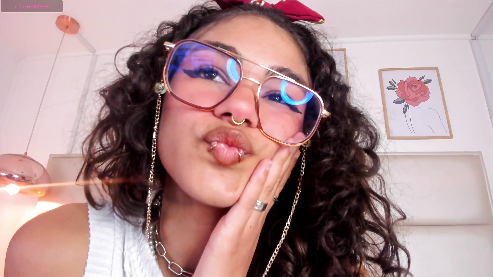you like it my piercings hihi