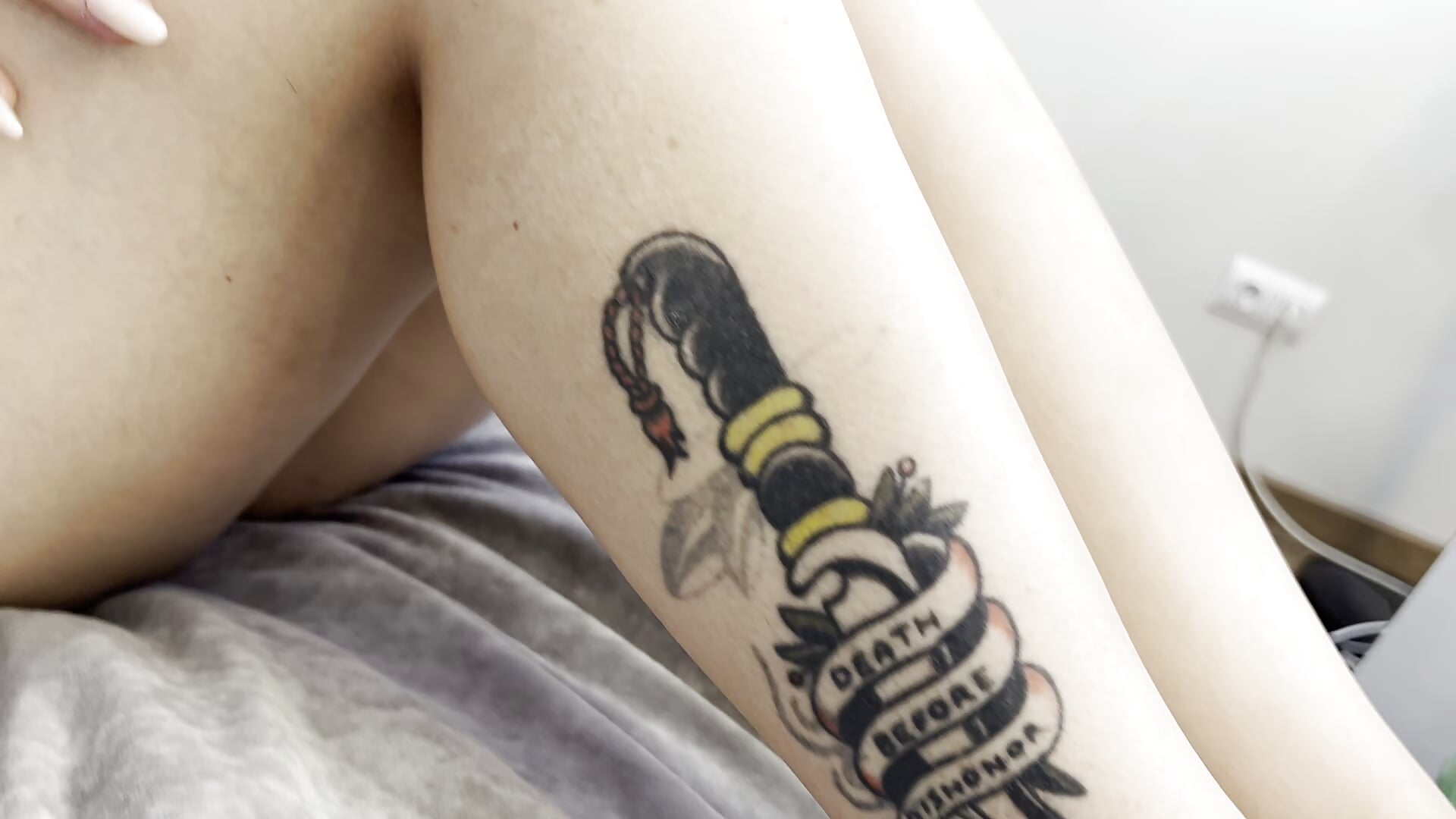 tattoo - video by MakeMeMoanXO cam model