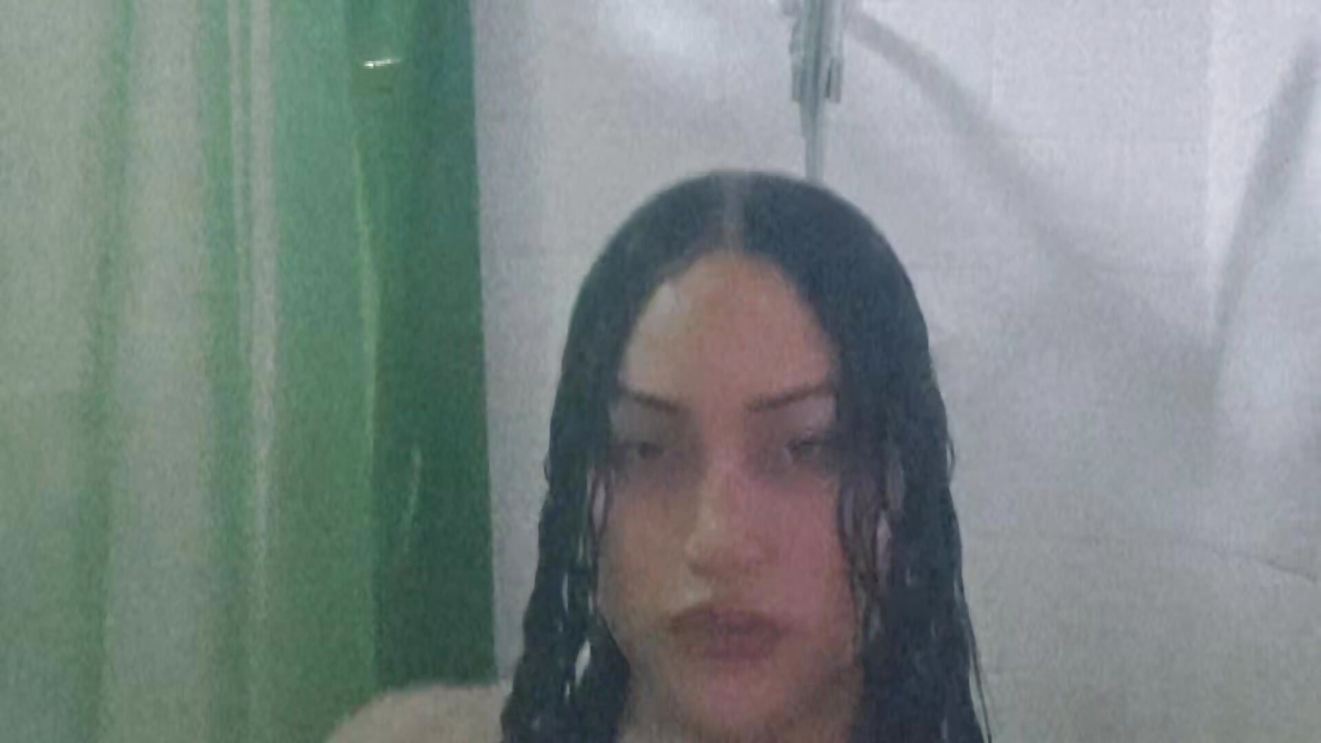 Shower chronicles #2 - відео від вебкаммоделі honeeyyy_pot
