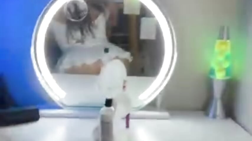 Naughty nurse bouncing ass - vidéo du modèle de showcams honeeyyy_pot