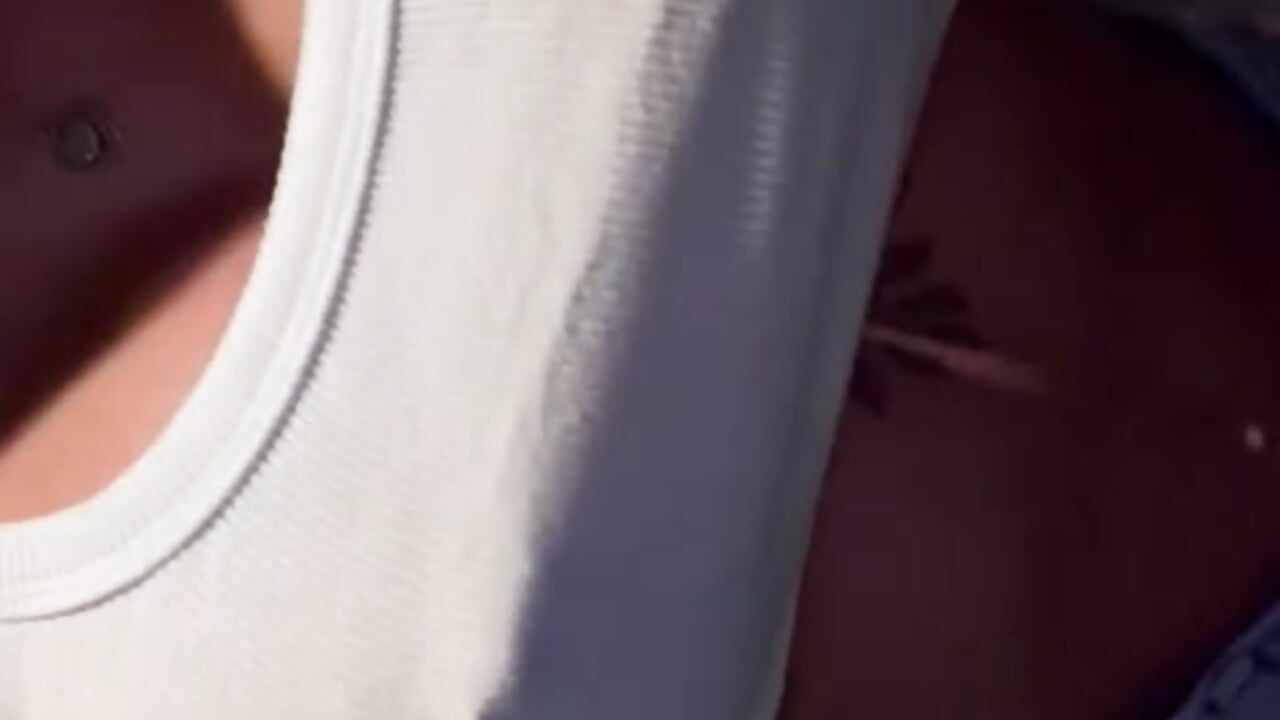 Bouncing tits