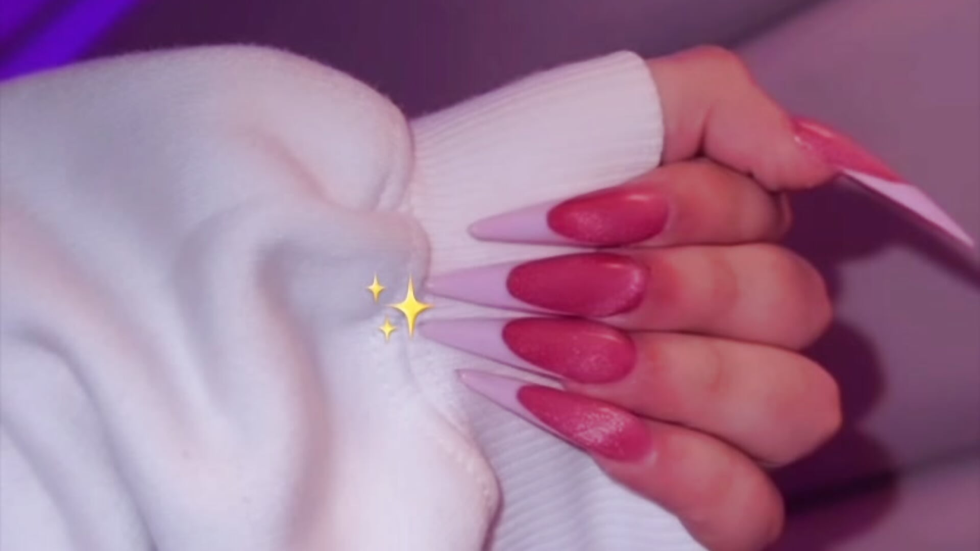 💕 - video van Emmaa_Saenz_ cam-model