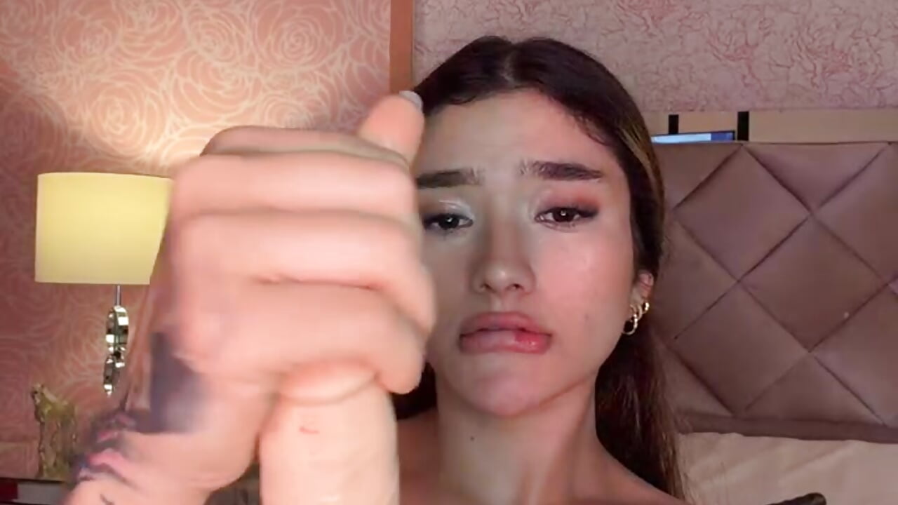 Blode latina small tits with the best blowjob💦😲