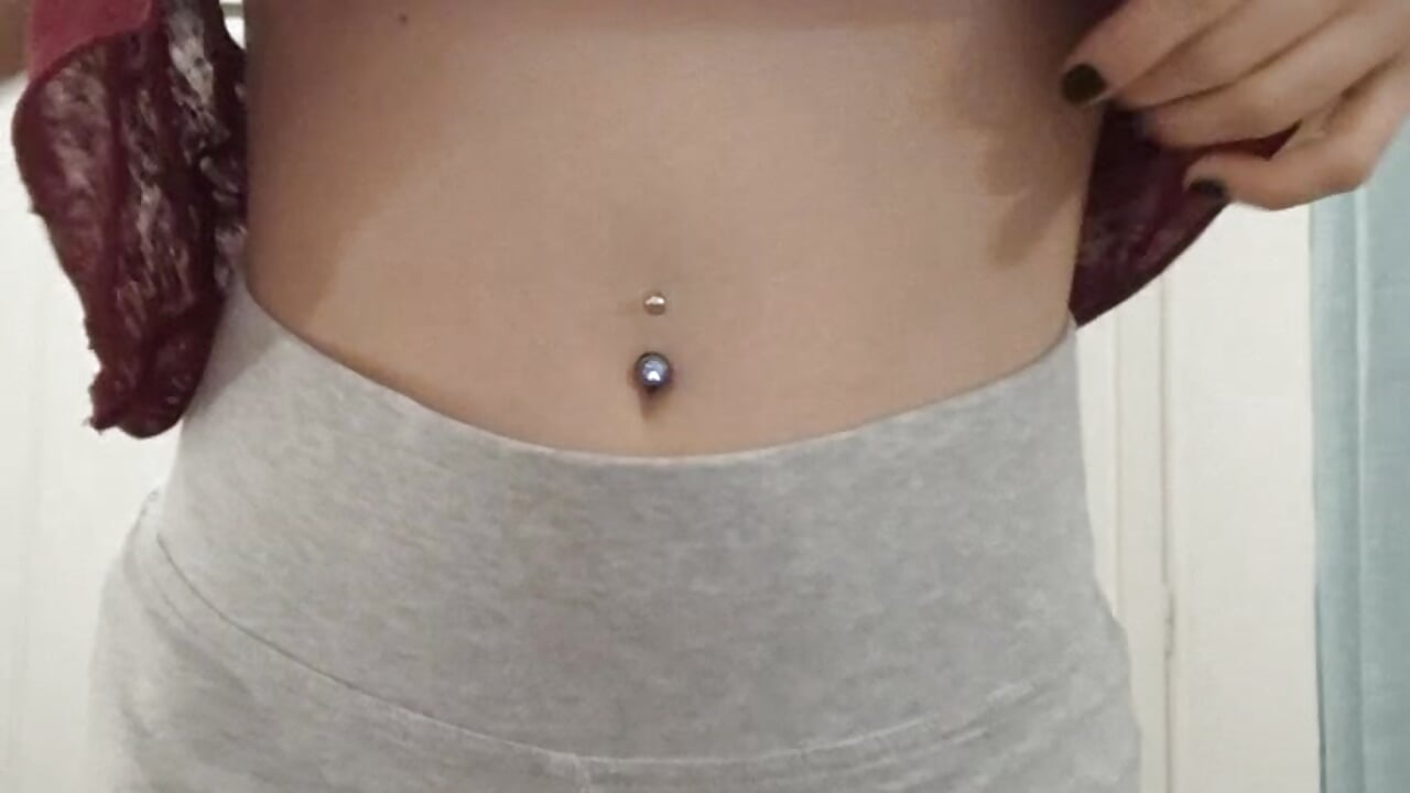 Flashing again 😝－カメラキャストのmarizafoxyの動画