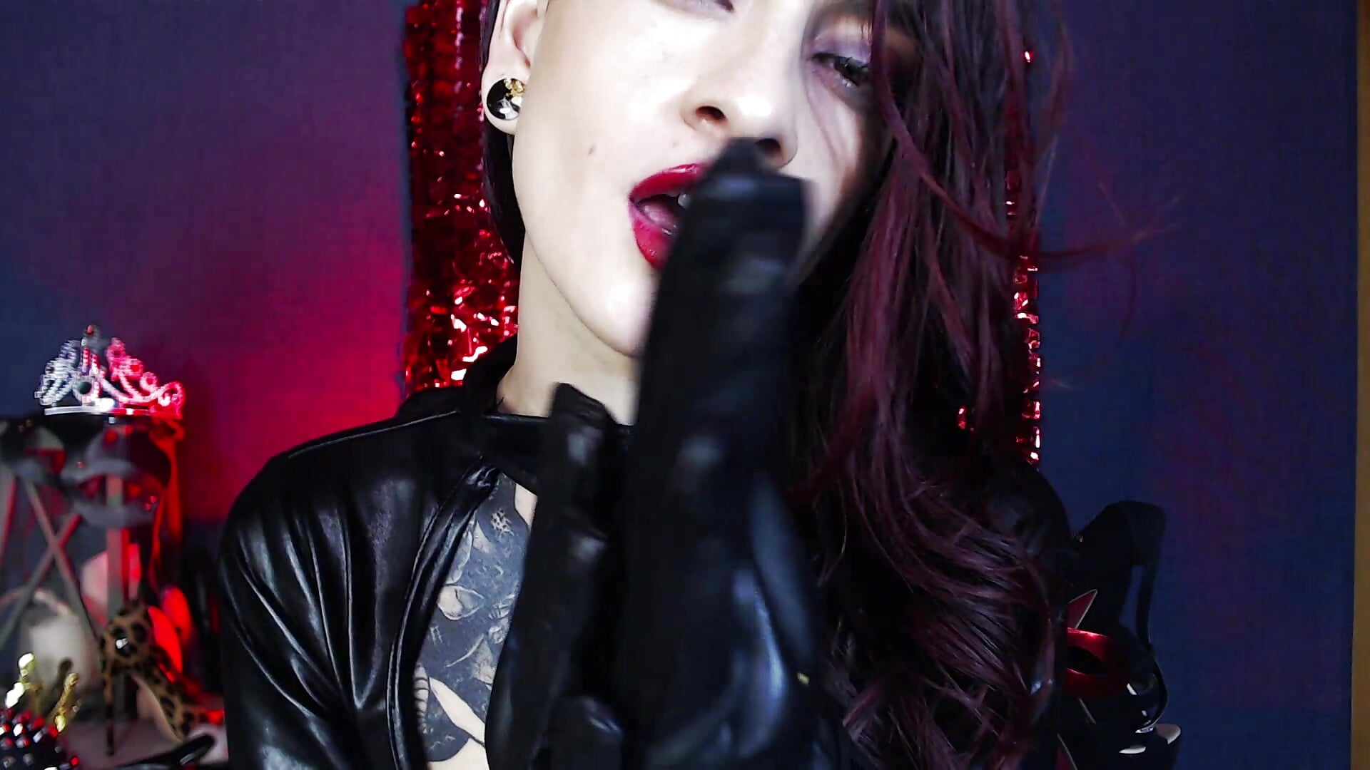 🩴I don't need a description, just feel it!😎👑 - video by Liilith_goddess_ cam model