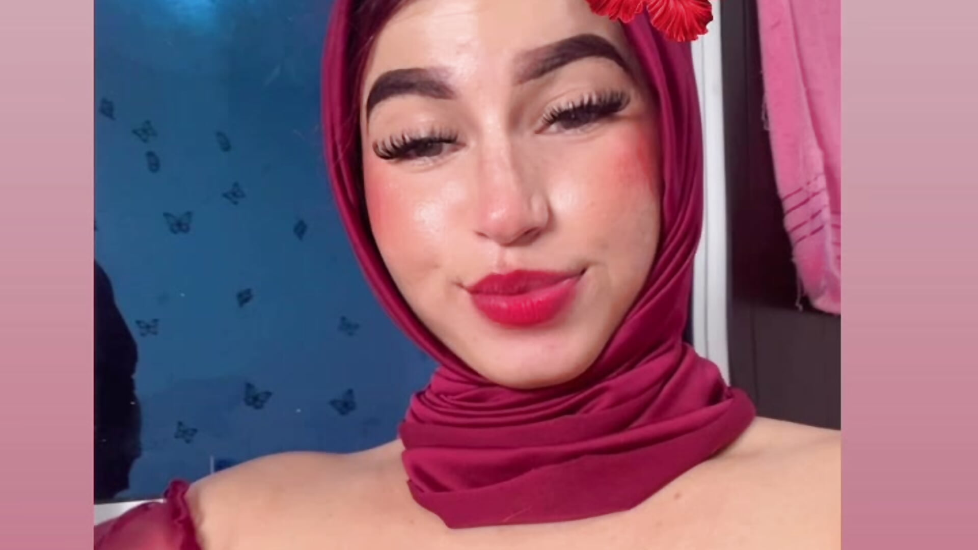 🫠 - video by Raniiiaa cam model