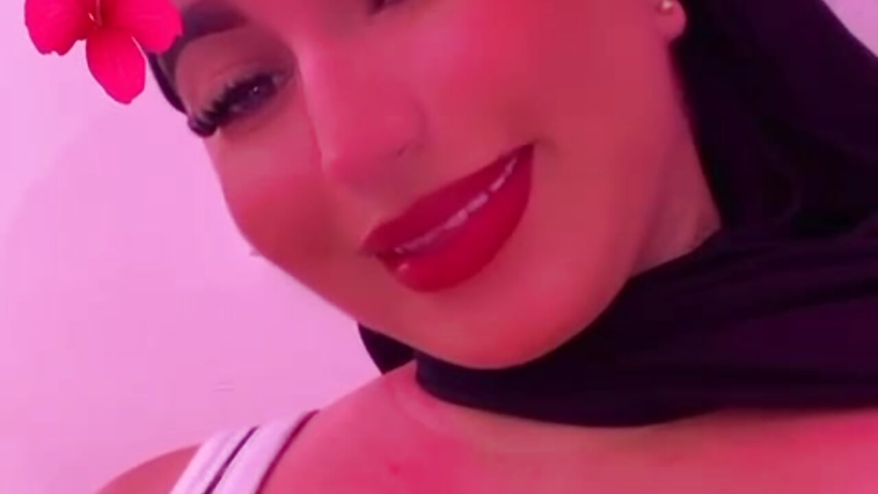niceee - video by Raniiiaa cam model