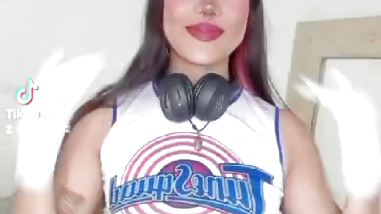 Lola bunny