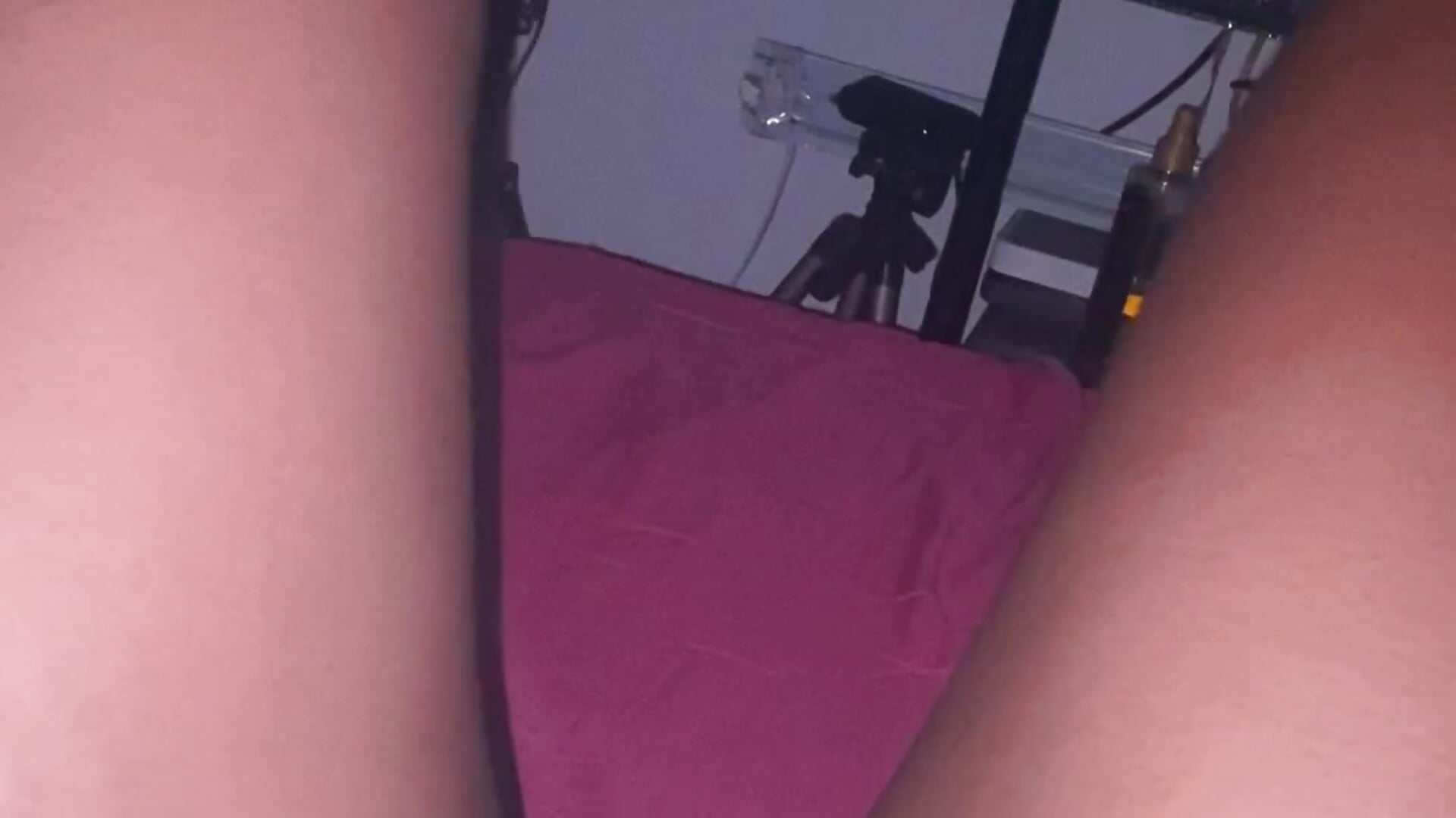 Alone in my bed - video by Reina_Love2 cam model