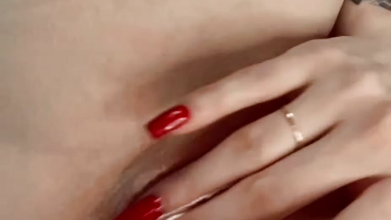 Very naughty girl😈💦🤭