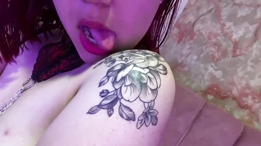 Tatto - video by Sofia_evans_a cam model