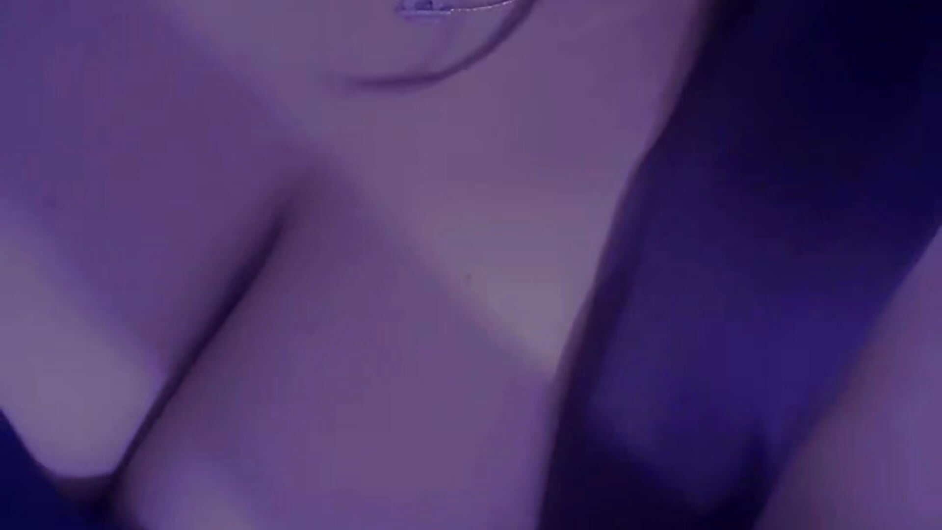 1000235213 - video oleh model kamera sassy_sha