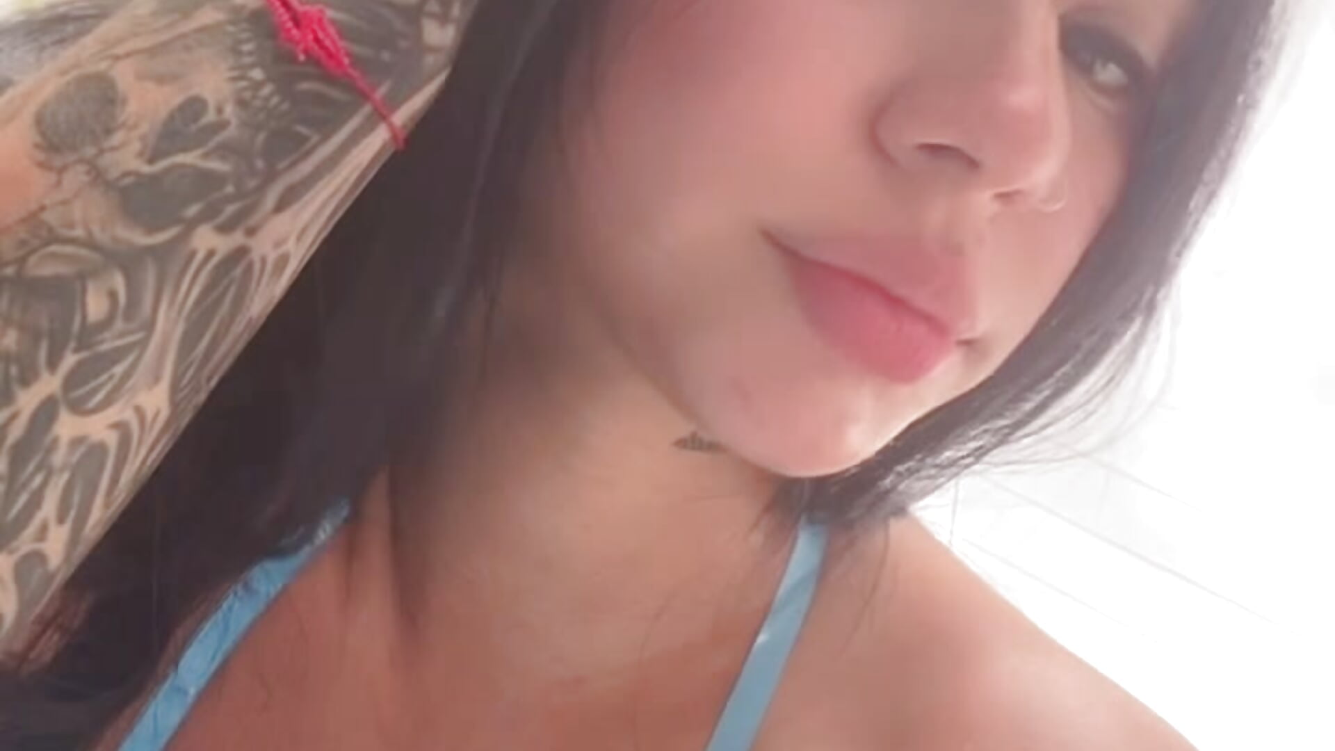 Ñaum - video by KittyNicolle cam model