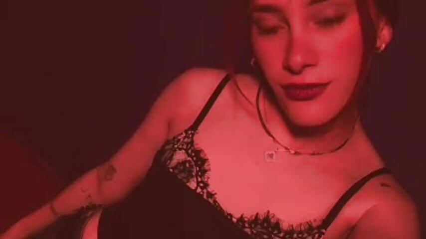 💥💥 - video by IsaBaileys_ cam model
