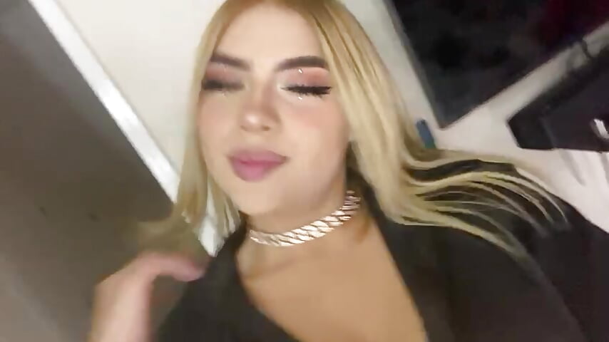 Me <3 - video by MiaWhitePinkk_ cam model