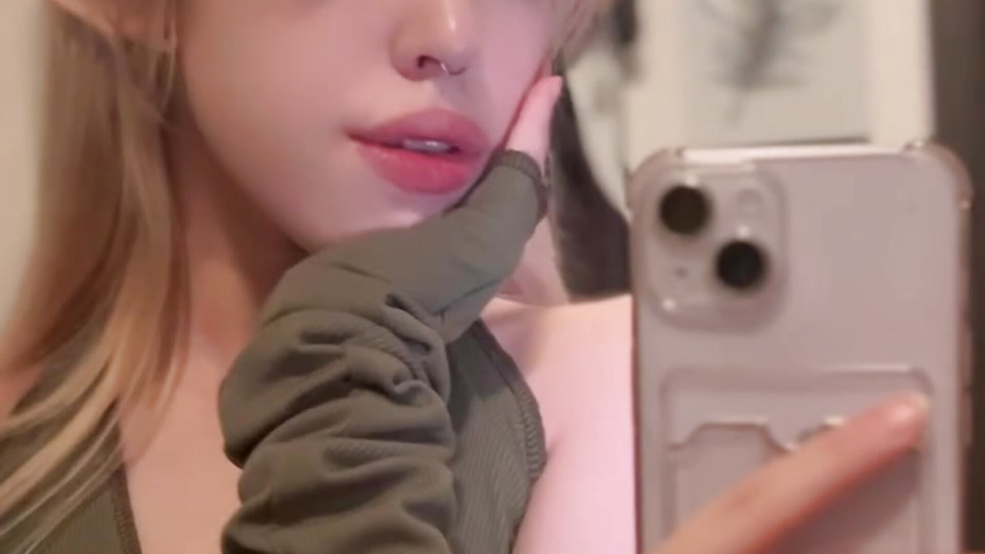 ♡ - video by meowemeows cam model