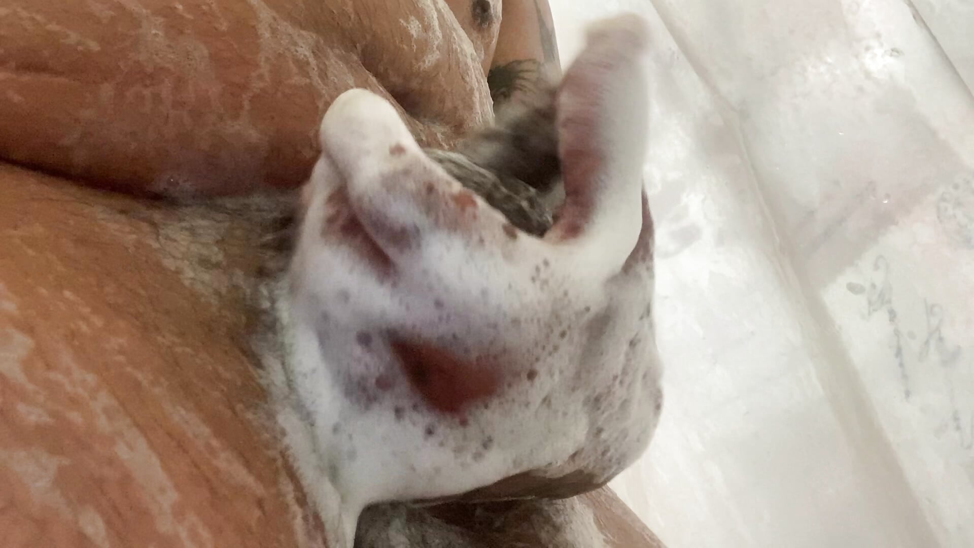 Shower time - video by Icausetraffic cam model