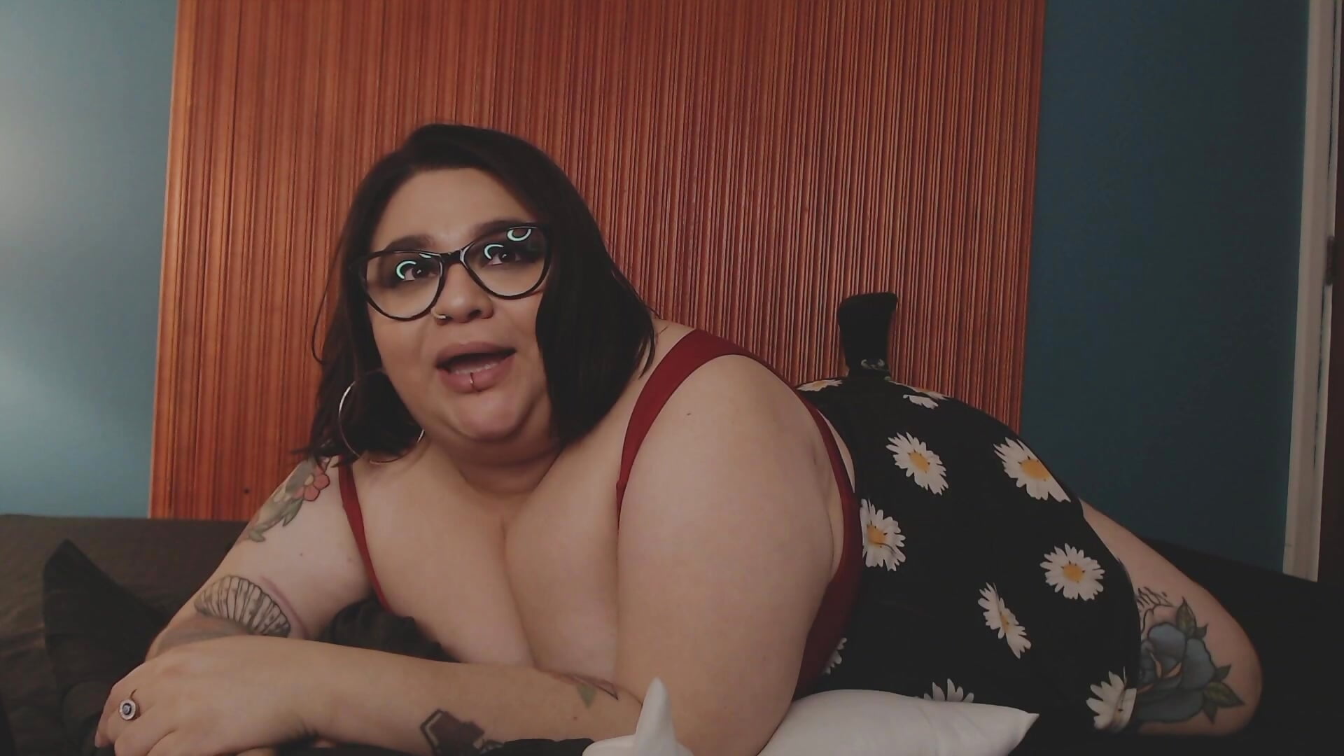 let's get to know each other - video by tiffany_laurens cam model