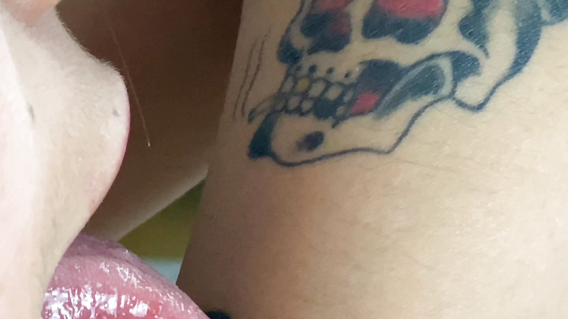 In the ink of my skin, I find the expression of my being👅🥰 - video by LilithCooperr_ cam model