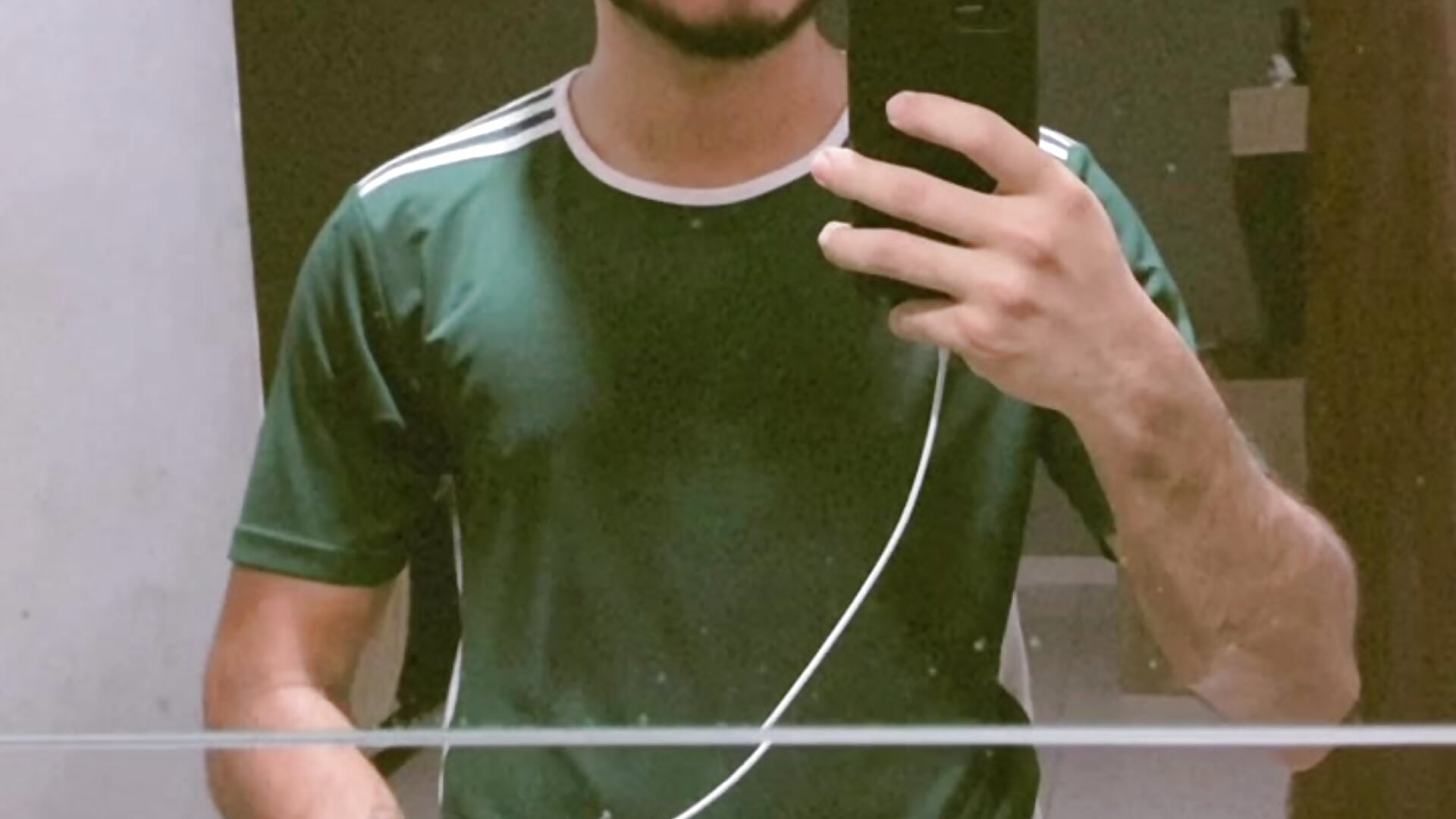 Dando uma patolada na rola 🍆 - video od modelky/modela sidsan2323