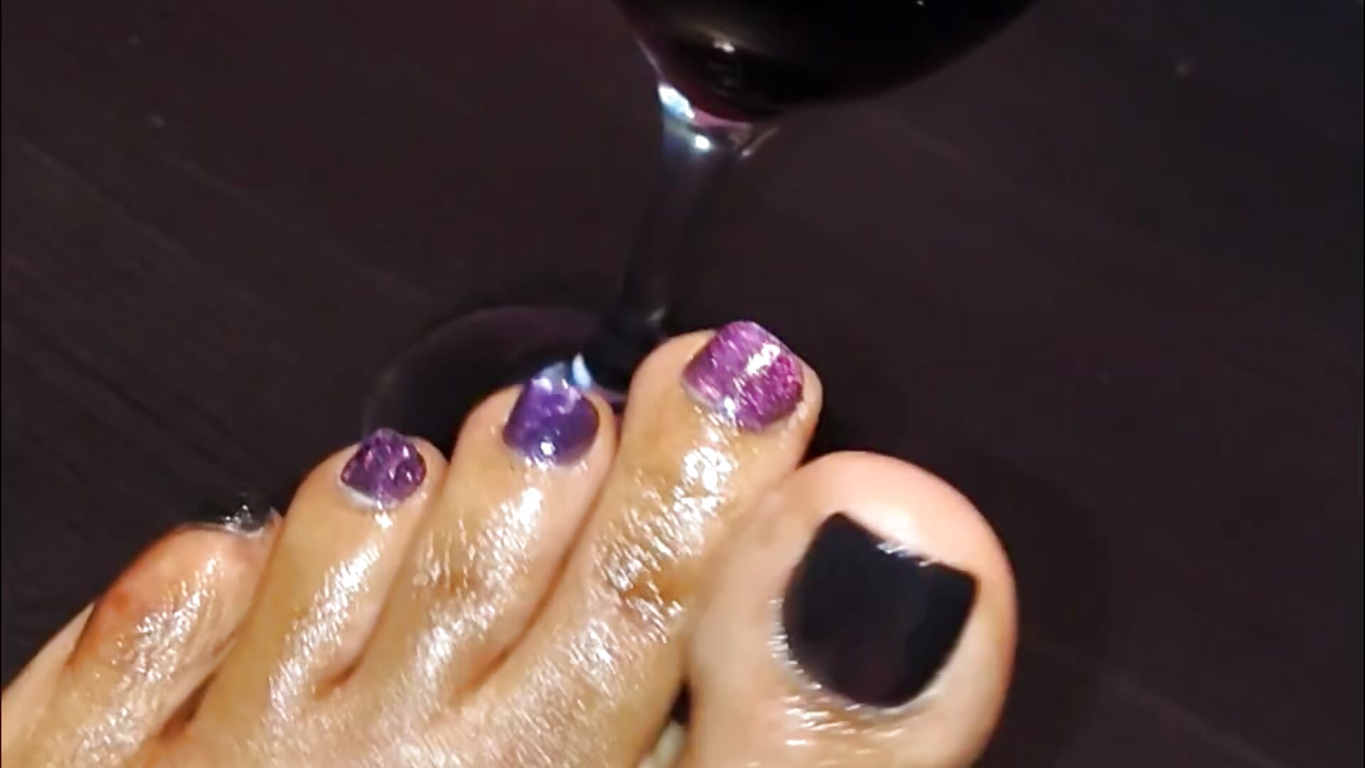 ❤ Dearest Freaky Gentleman ..Tell Me..What Would You Like Me To Do With These Sexy Amazon Feet ?🦶🏾 - video by AmazonianMistress cam model