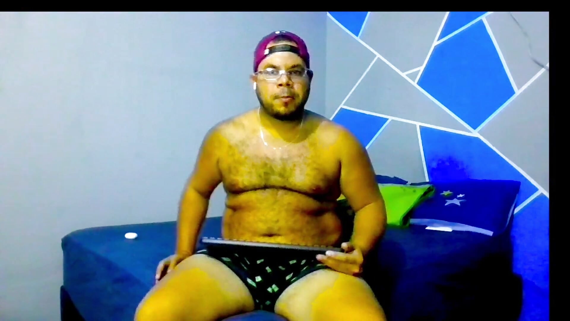 Hi - video EvertmanBear kameramallilta