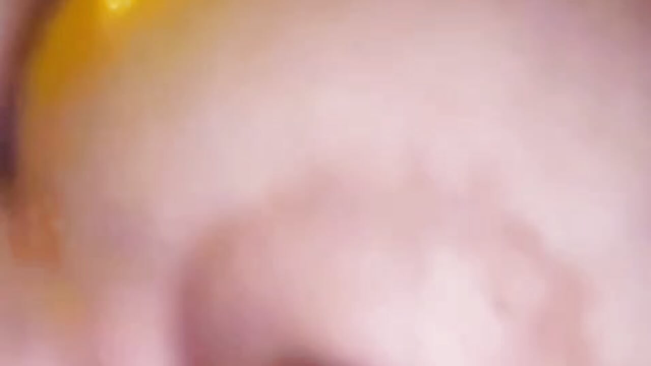 Oil boobs sexy - video di assrtsam modella di cam