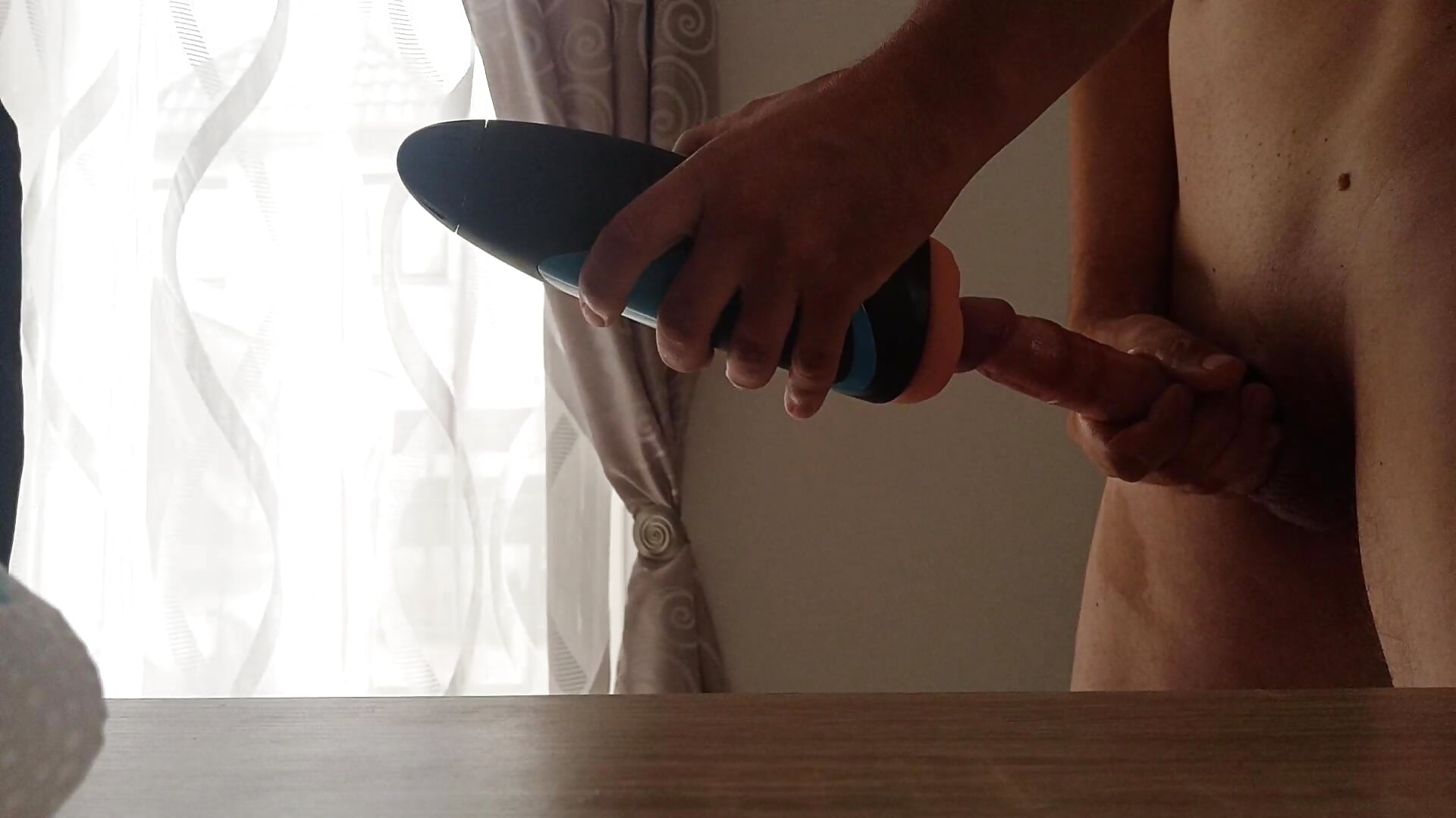 Gummimuschifick - video by Bi-Sunny cam model