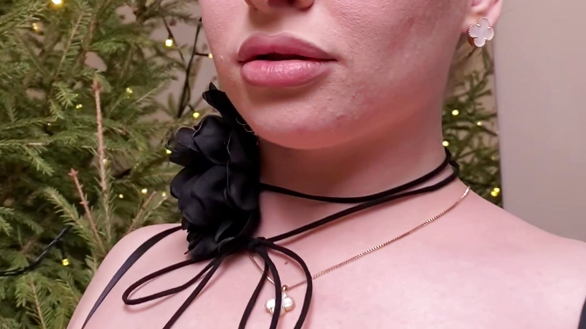 Time for play - video by RinaBlondie cam model