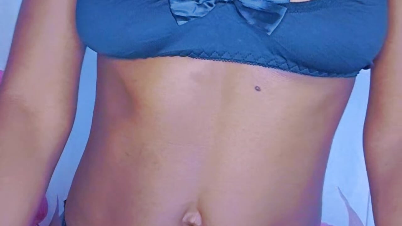 profile-intro-video-1760067825 - video của người mẫu cam weusi12wetu