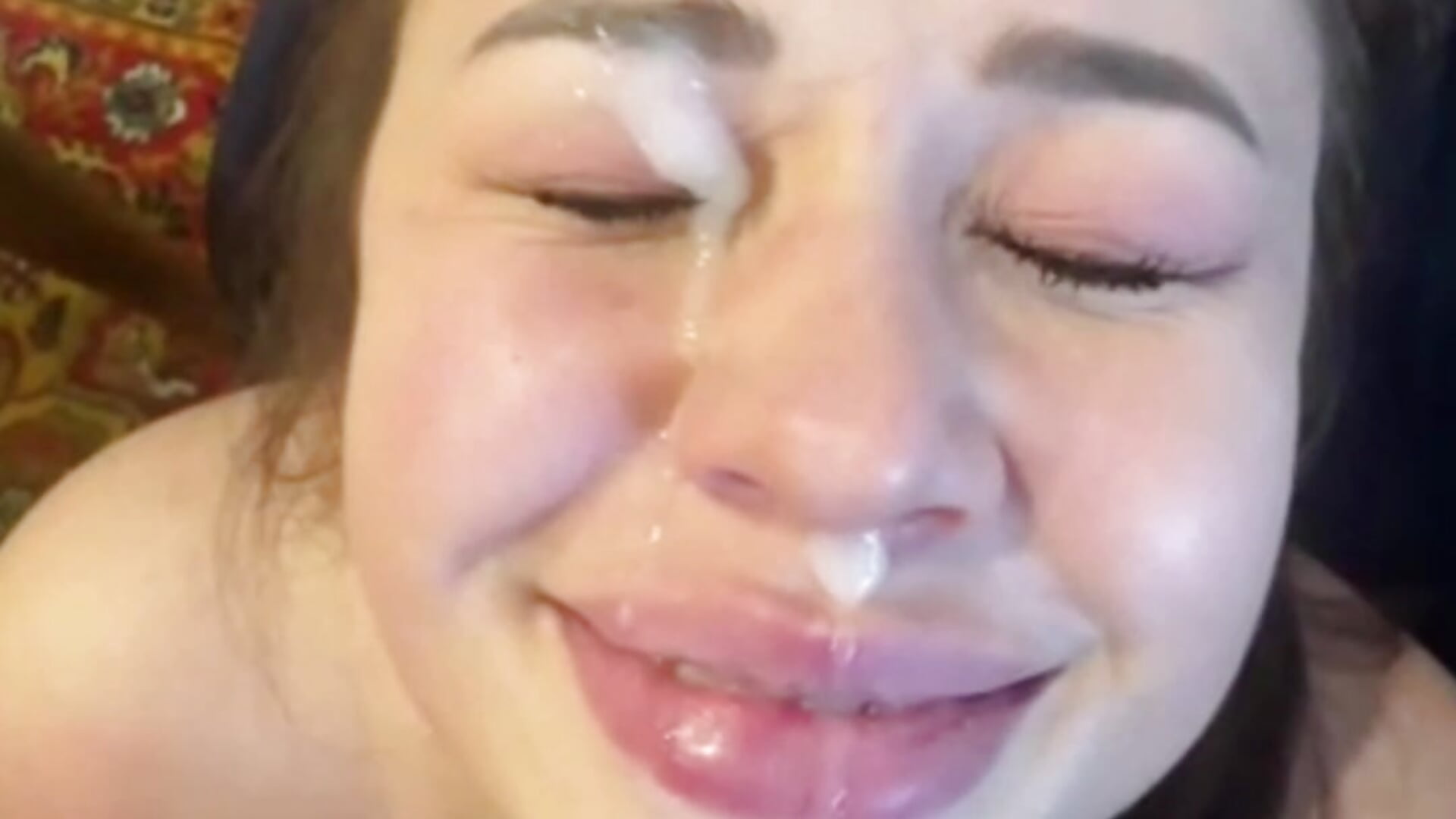 Cum on my face 😍 — filmik South_Carolina, modela(-lki) na kamerkach